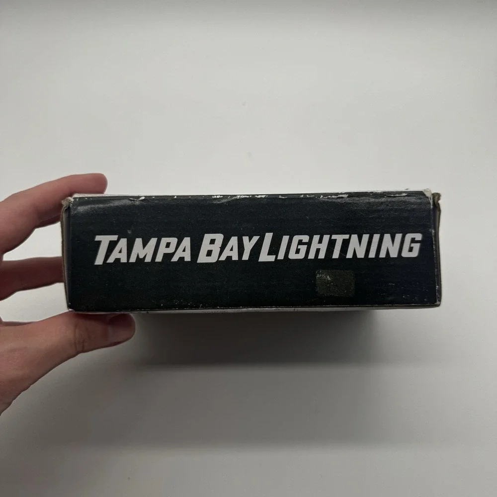 Tampa‎ Bay Lightning Lecavalier #4 Retirement Night Collectible Mini Locker NHL